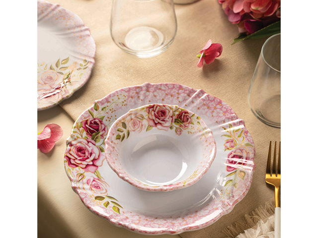 ظروف گرد برجسته سلنا - طرح روما